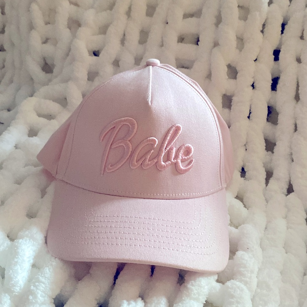 Pink cap babe